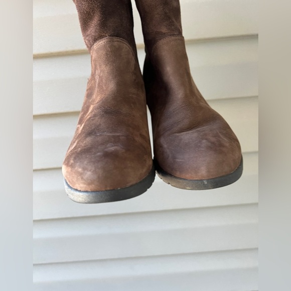 UGG EDELINA GRIZZLY BOOTS - WOMEN'S Sz 8.5 - Picture 6 of 12